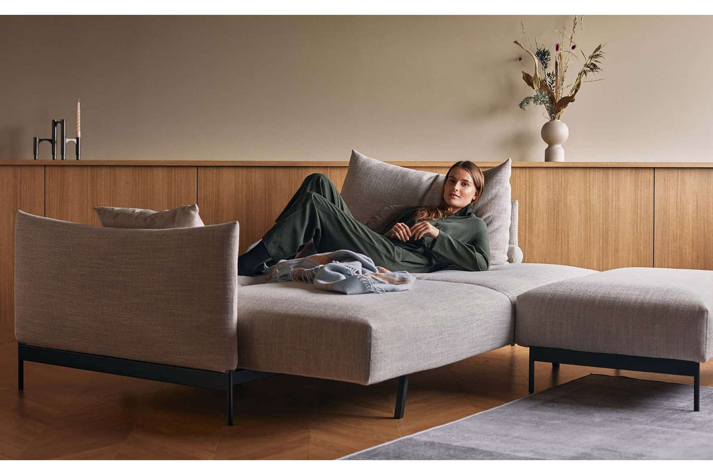 Malloy Sofa Bed (Queen Size) Micro Check Light Gray