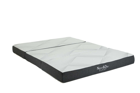 Queen Size Tri-Fold Gel Pocket Coil Mattress for Space-Saving Comfort