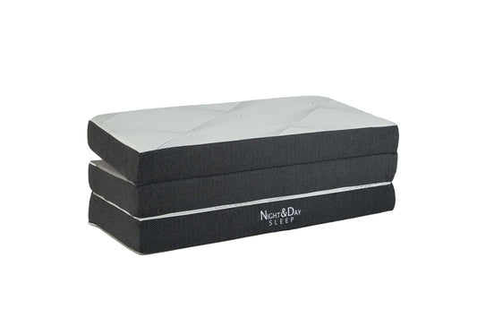 Queen Size Tri-Fold Gel Pocket Coil Mattress for Space-Saving Comfort
